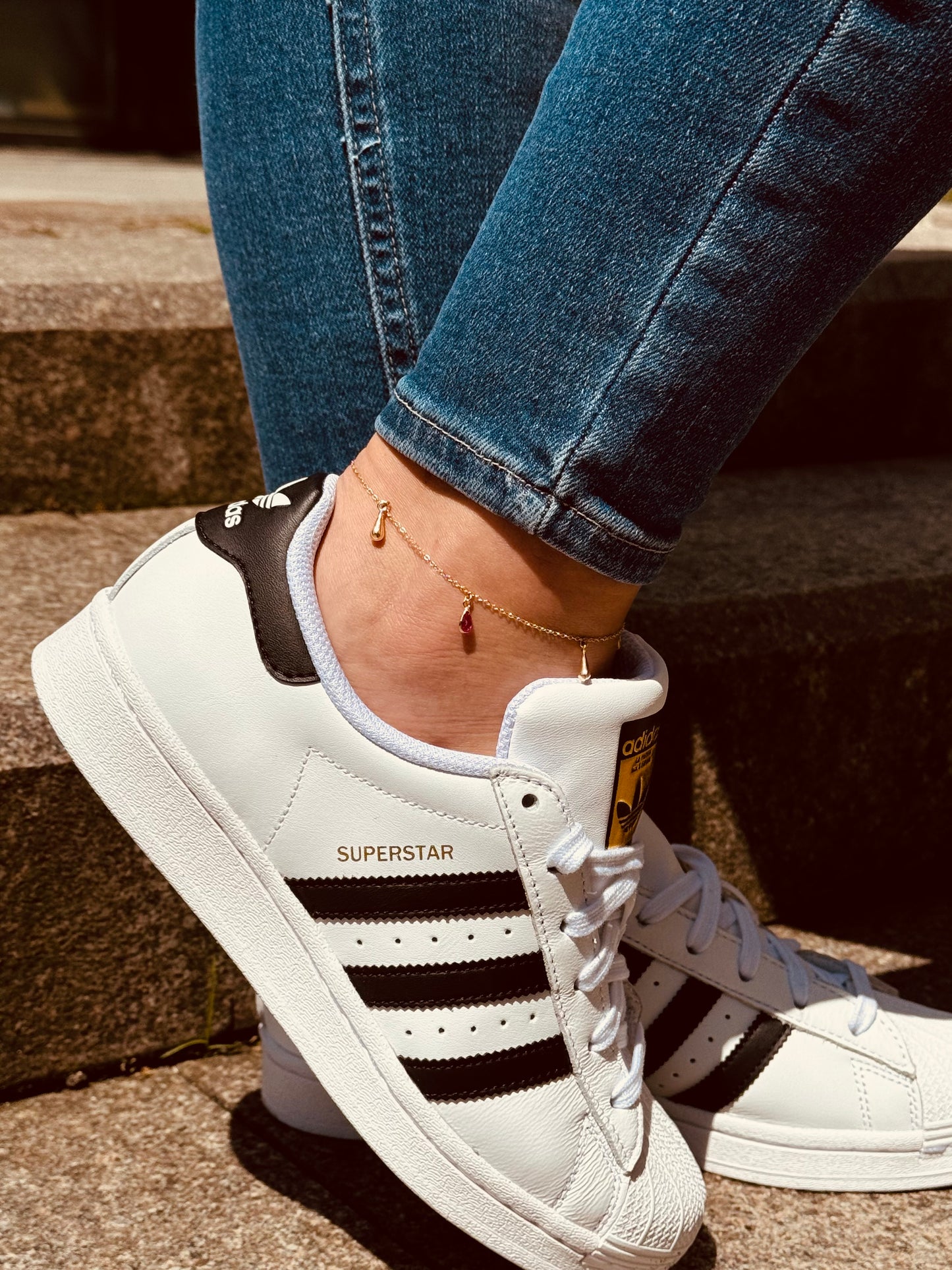 Gold Fuẞkettchen - Ruby Drop Anklet