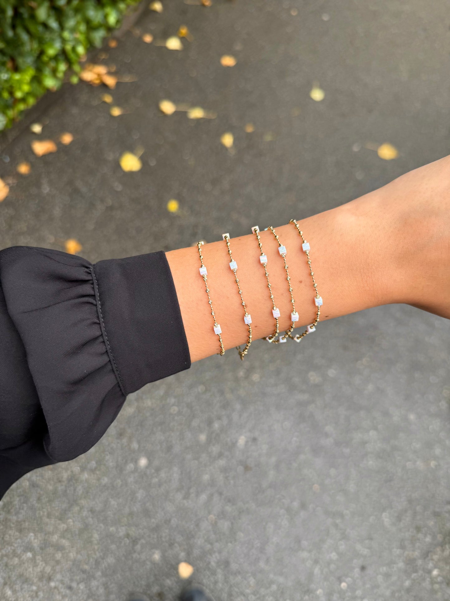 Gold Armband - White Dorika