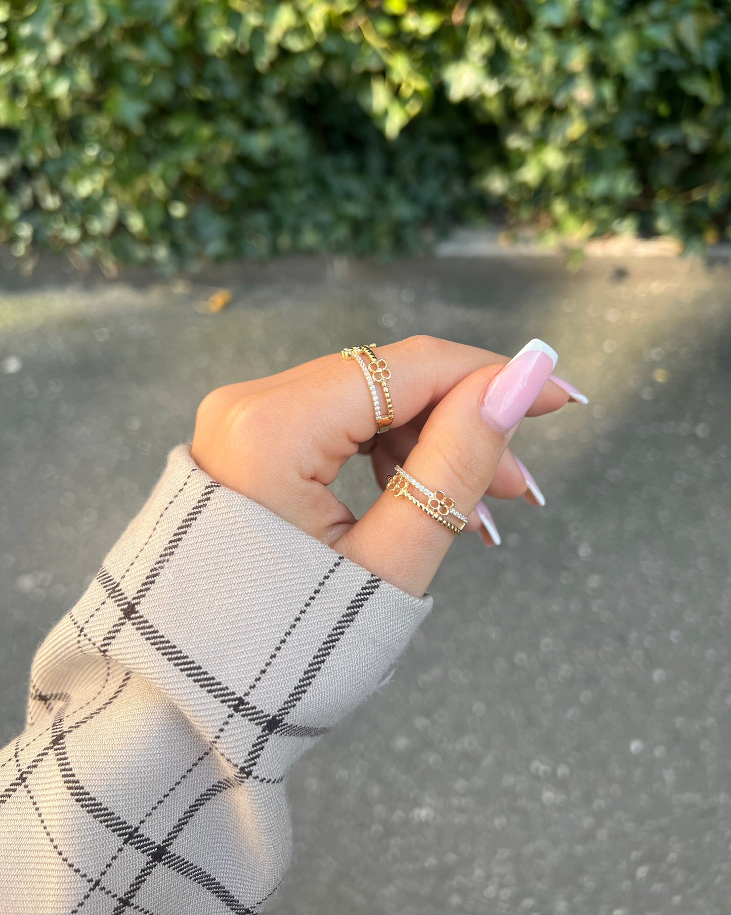 Dold Ring - Double Flower