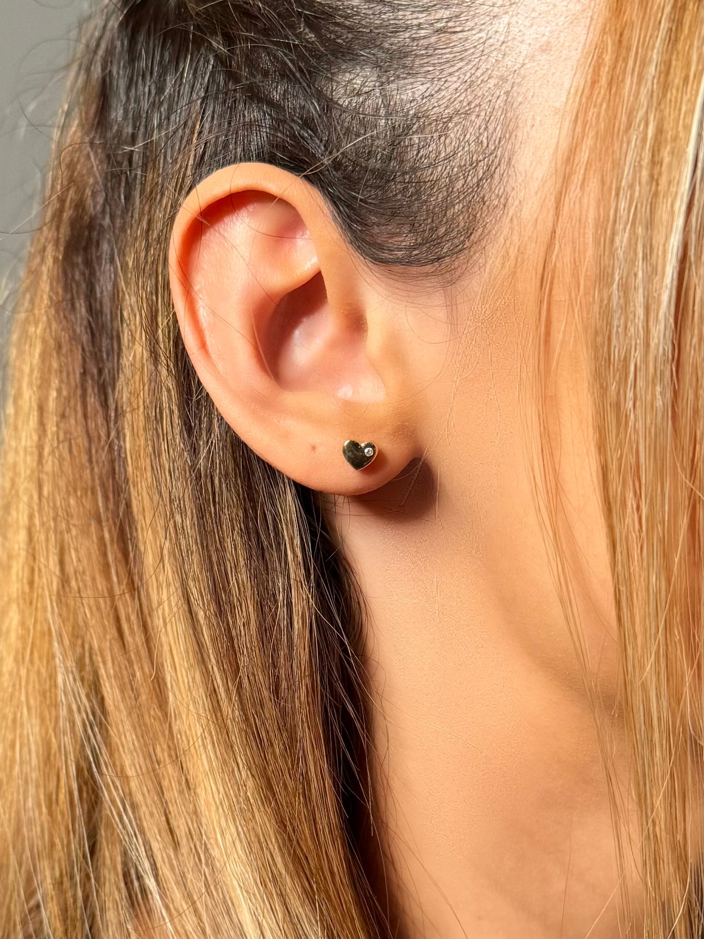Gold Ohrringe - Herz mit Zirkonia Detail