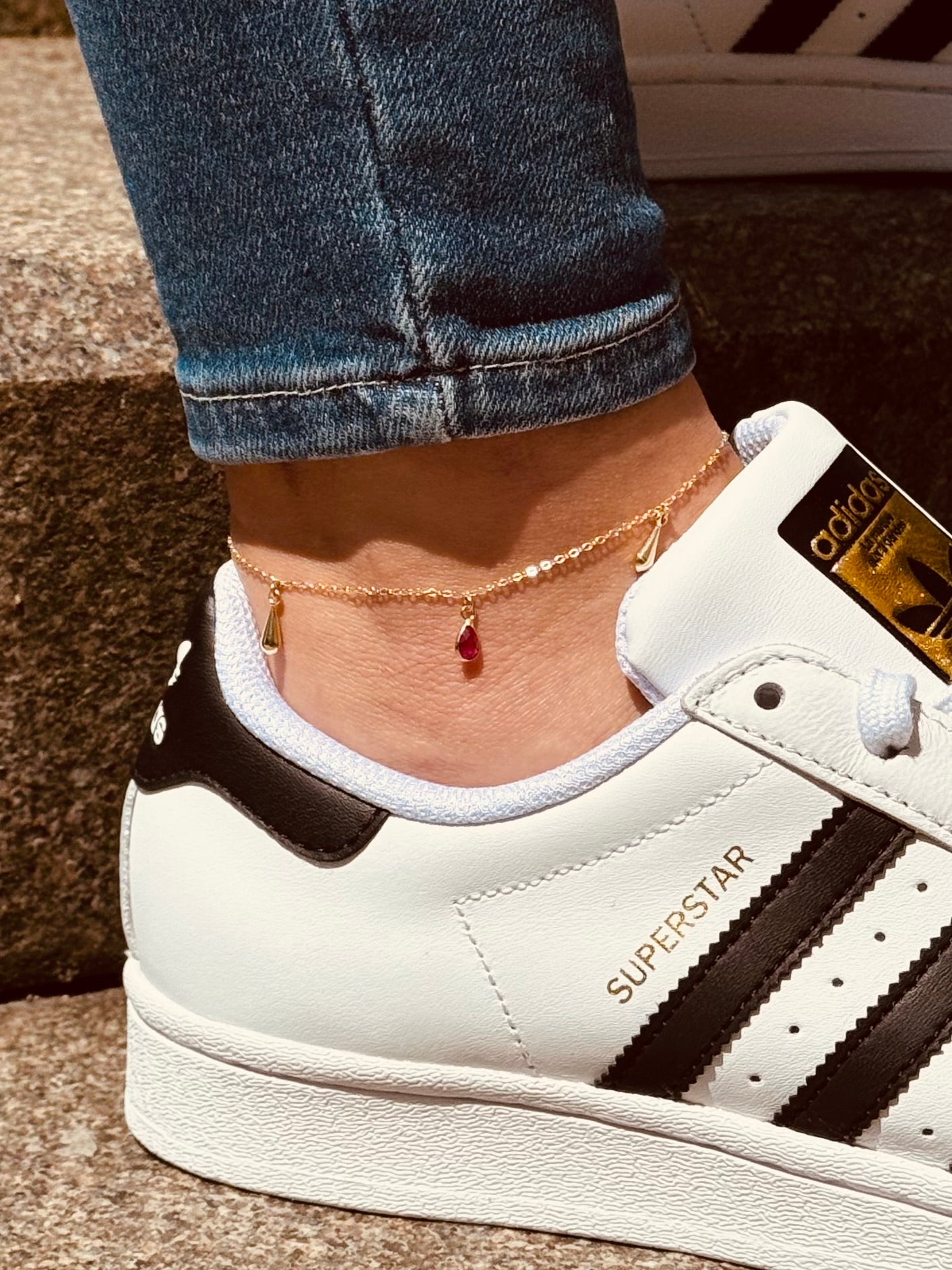Gold Fuẞkettchen - Ruby Drop Anklet