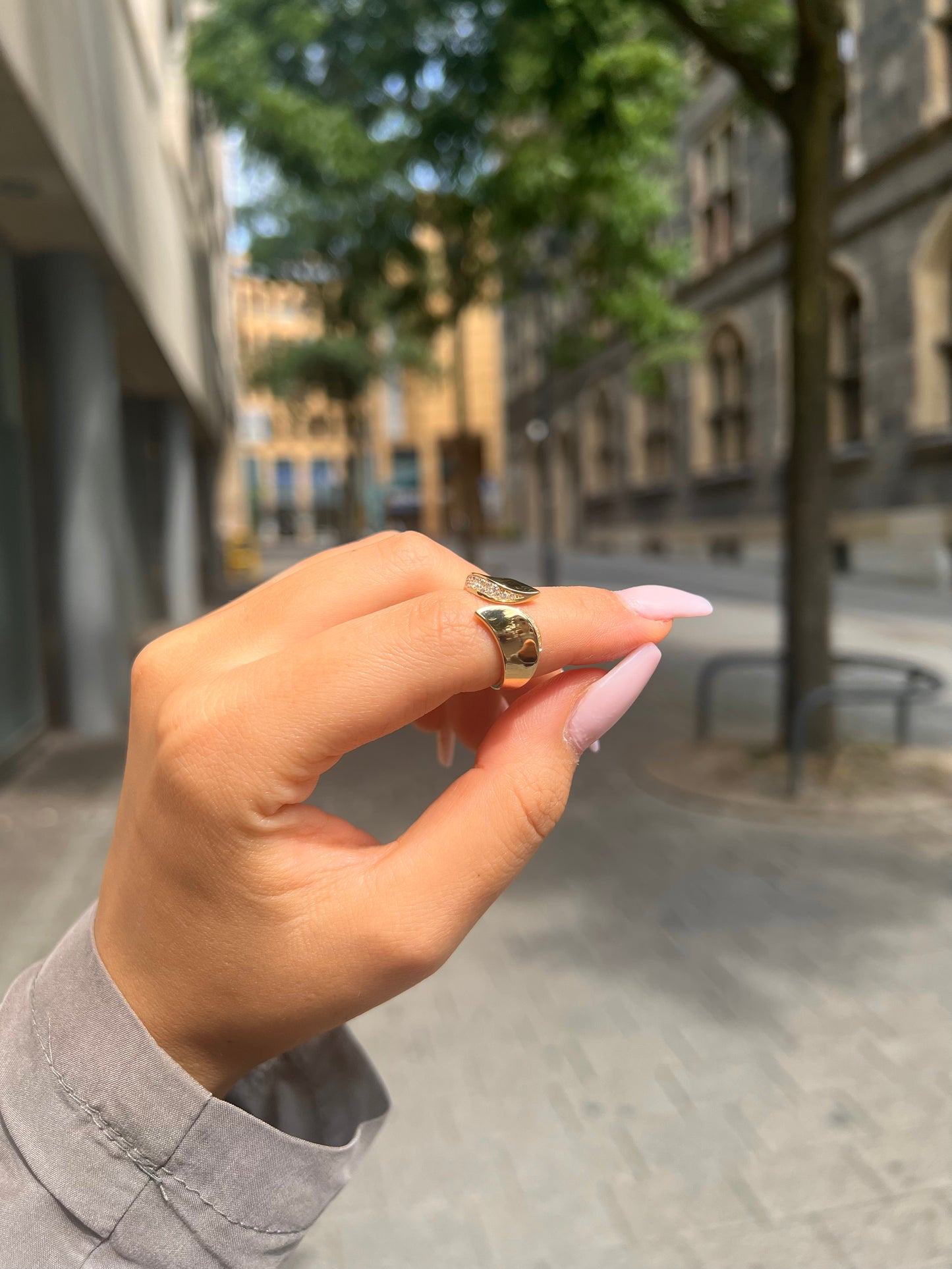 585 GOLD RING - OFFEN