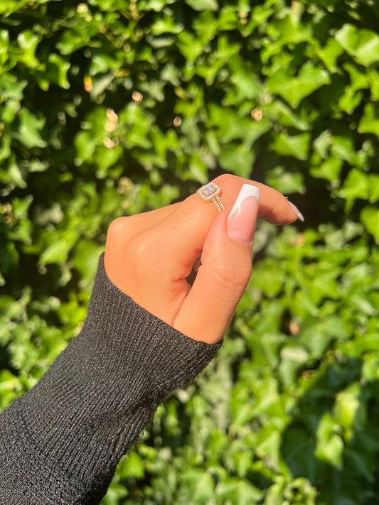 585 GOLD RING - BAGUETTE 2