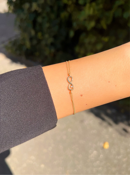 Gold Armband - Unendlichkeit mit Stein